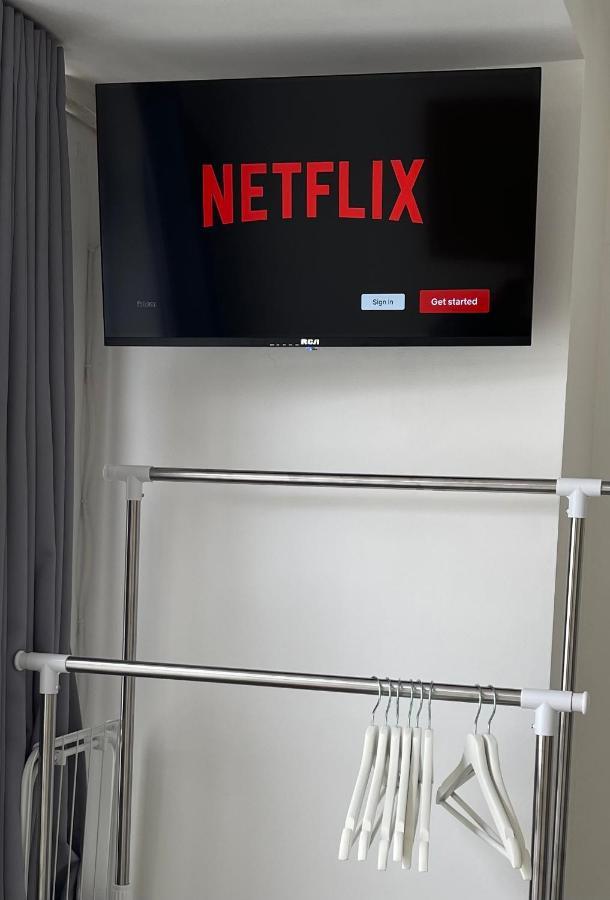 Studio Flat Fully Equipped Apartment ครอยดอน ภายนอก รูปภาพ